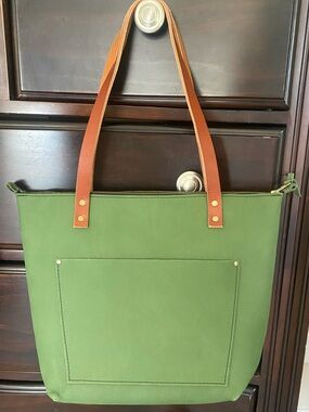 Succulent Leather Tote Bag with Tan Straps